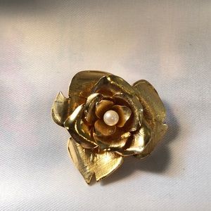 Vintage Gold Rose Brooch Pin